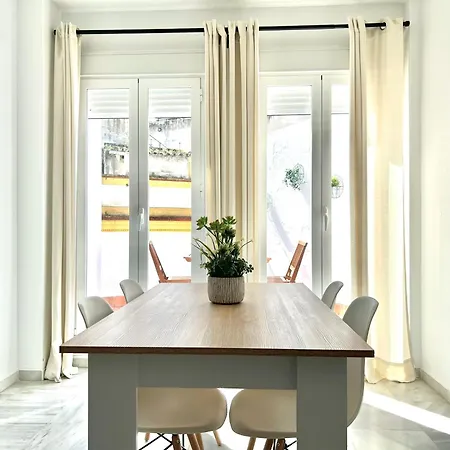 Alojanómadas Jerez Centro *